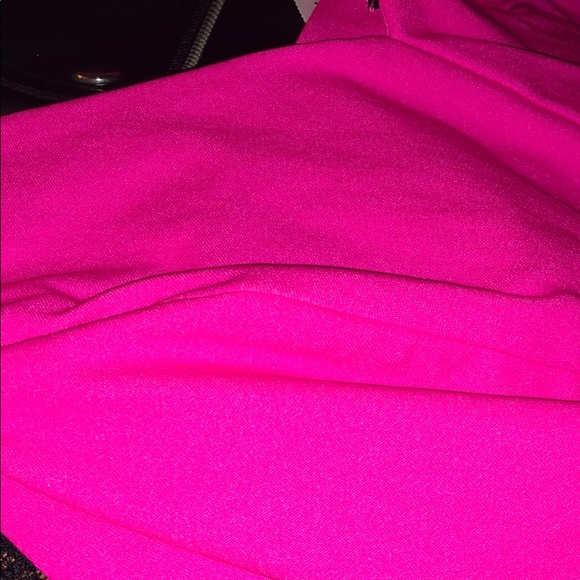 Hot pink top - Picture 3 of 3